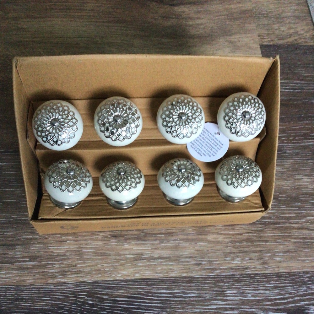 Drawer Pulls